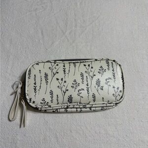 Floral White Wristlet Clutch